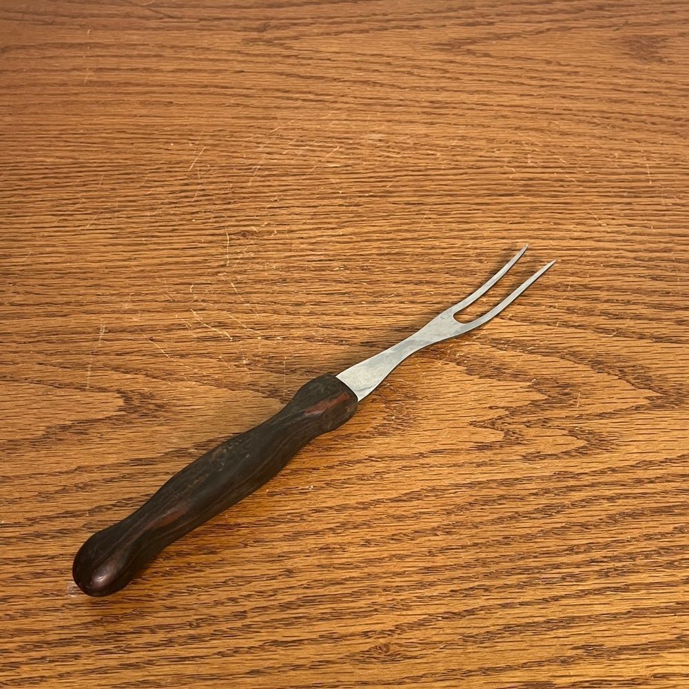 Cutco Vintage Carving Fork No 1026 Classic Brown Wood Handle Made in USA